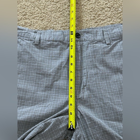 Banana Republic Men’s Size 36 Plaid 11” Chino Shorts - Picture 6 of 8
